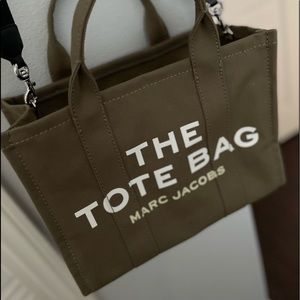 Brand new, never used small Marc Jacobs Green tote! In perfect condition!